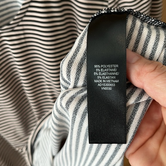 Adrianna Panell top in black and tan strip with balloon sleeves. - Picture 4 of 5